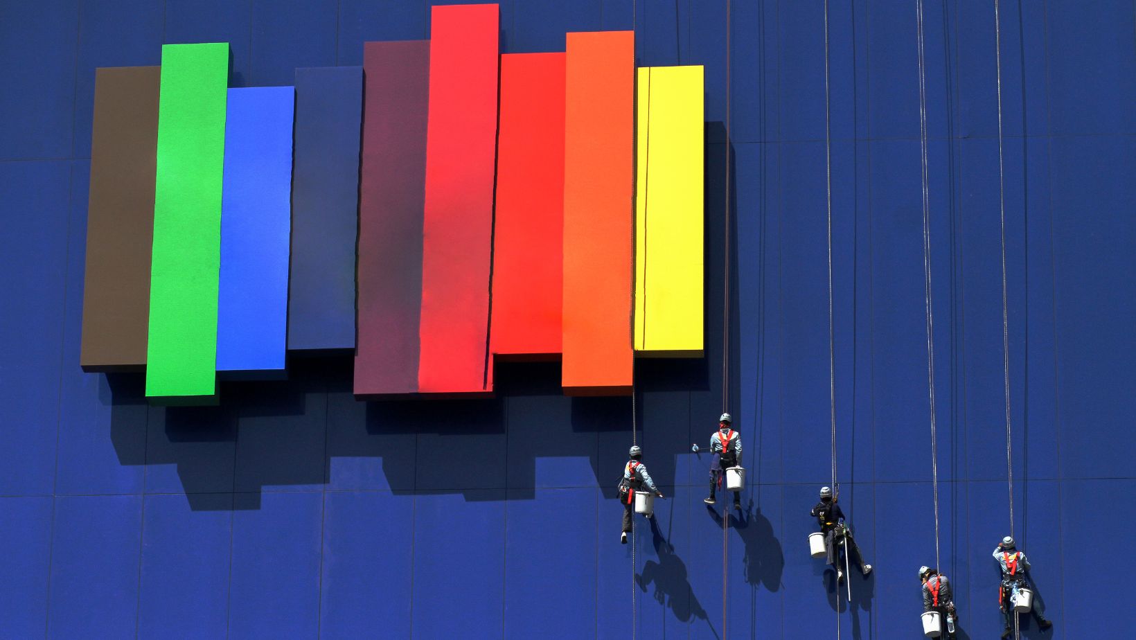 homlokzatfestes es szinezes